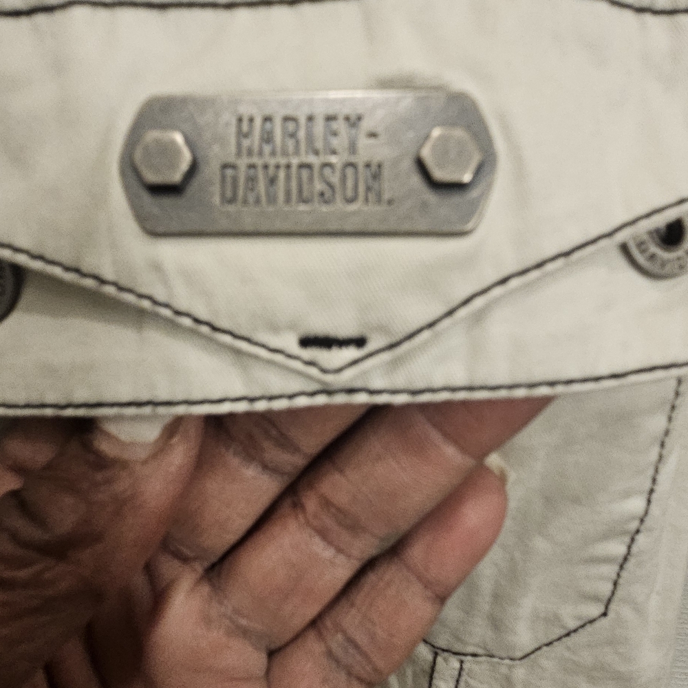 Harley-Davidson Cream Jacket with Metal Accents - Picture 3 of 3